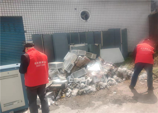 2022年4月1日重庆市万州区周家坝天城分角设备清理搬迁服务由重庆信则立搬家服务有限公司万州分公司承接