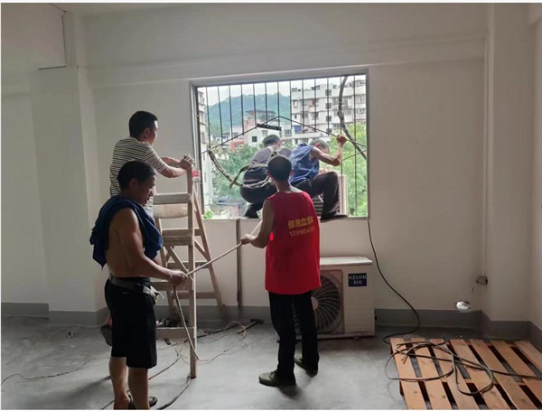 2022年7月1日重庆市万州区医疗公司设备搬迁服务由重庆信则立搬家服务有限公司万州分公司承接，并圆满完成任务，且得到甲方一致好评。