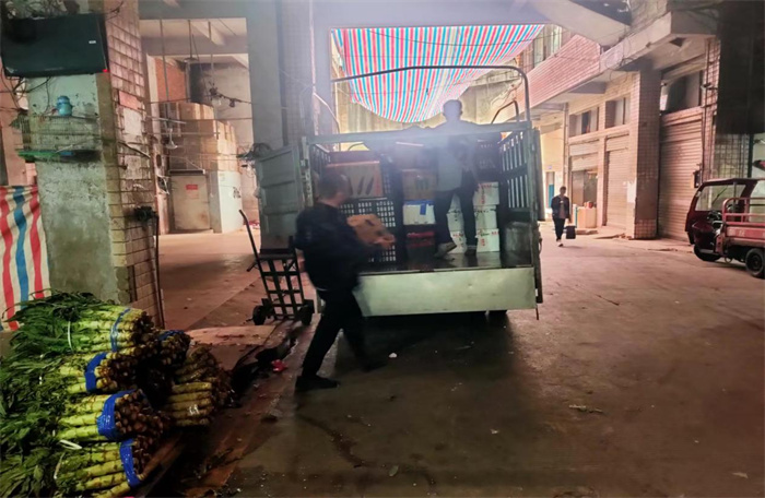 2023年4月8日万州三峡蔬菜批发市场搬迁服务由重庆信则立搬家服务有限公司万州分公司承接,并顺利圆满完成任务,且得到甲方一致好评。