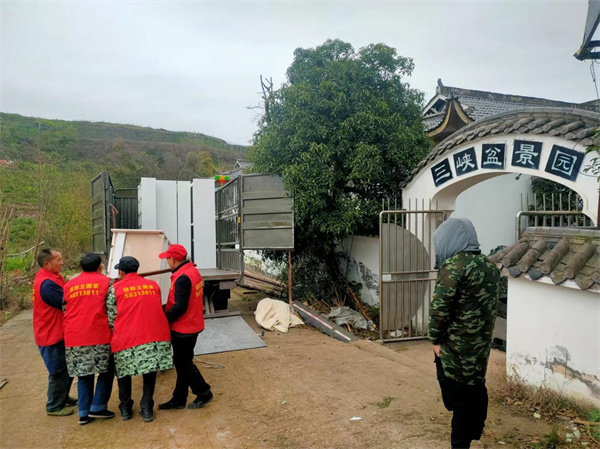 2024年3月21日万州区三峡盆景园物资搬迁服务由重庆信则立搬家服务有限公司万州分公司承接，并顺利圆满完成任务，且得到甲方一致好评。