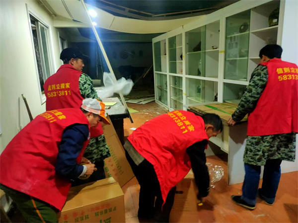 2024年3月21日万州区三峡盆景园物资搬迁服务由重庆信则立搬家服务有限公司万州分公司承接，并顺利圆满完成任务，且得到甲方一致好评。