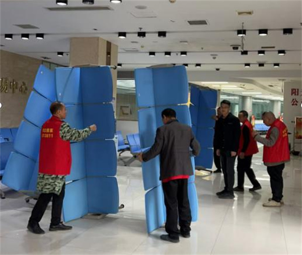 2024年11月8日重庆市万州区公共资源交易中心办公室搬迁服务由重庆信则立搬家服务有限公司万州分公司承接，并顺利圆满完成任务，且得到甲方一致好评。